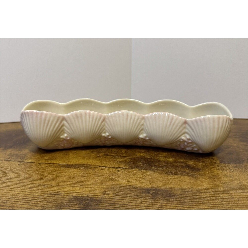 Irish Belleek Curved Pale Ivory/Pink Shell Mint Tray